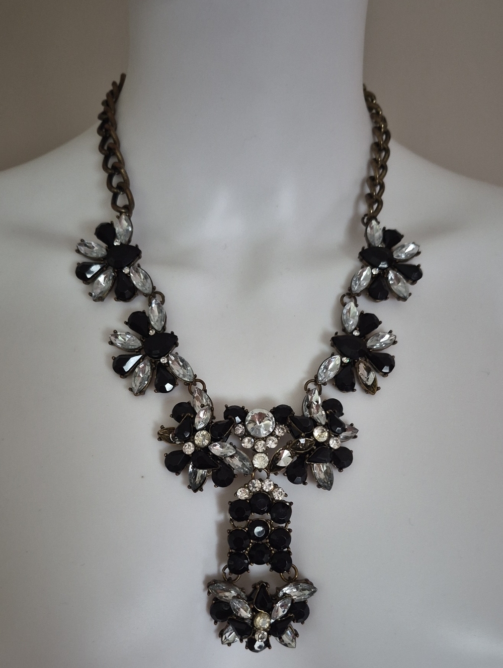 Black Crystal Flower Statement Necklace - Elegant Floral Bib